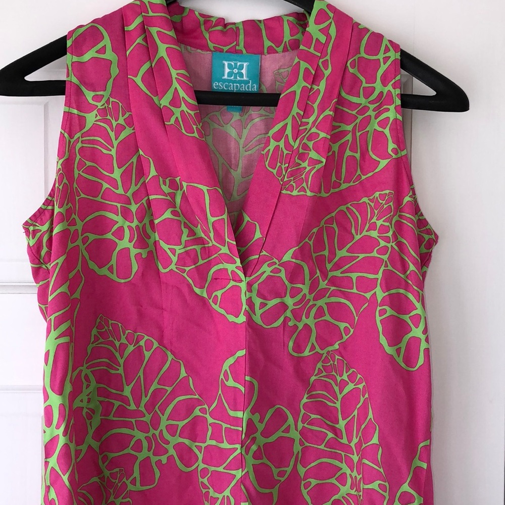 Escapade short sleeve blouse